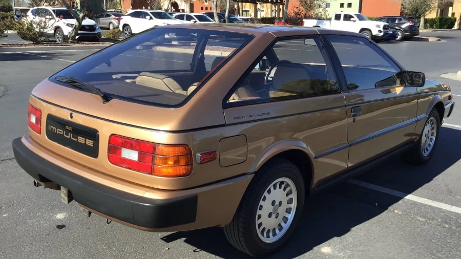 1985 Isuzu Impulse - Image 7 of 10