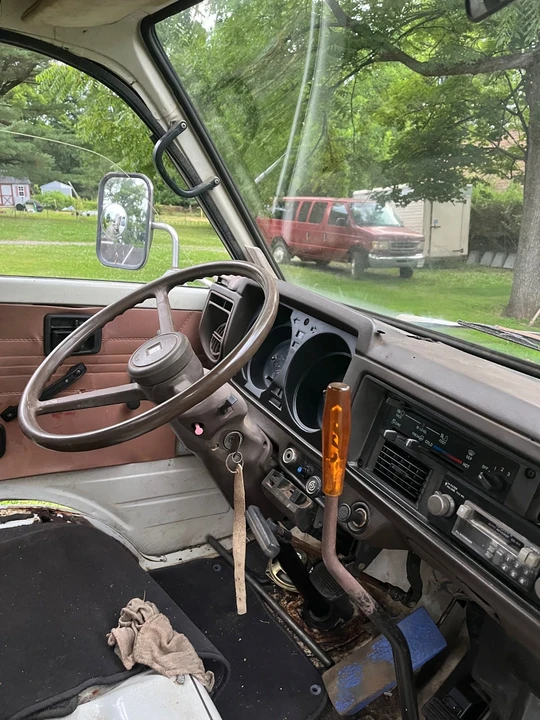 1985 Isuzu Elf - Image 25 of 26