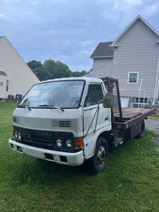 1985 Isuzu Elf - Image 17 of 26