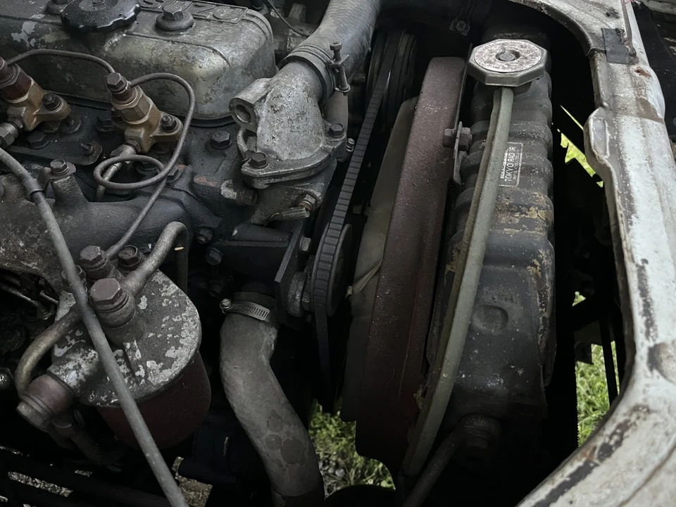 1985 Isuzu Elf - Image 7 of 26