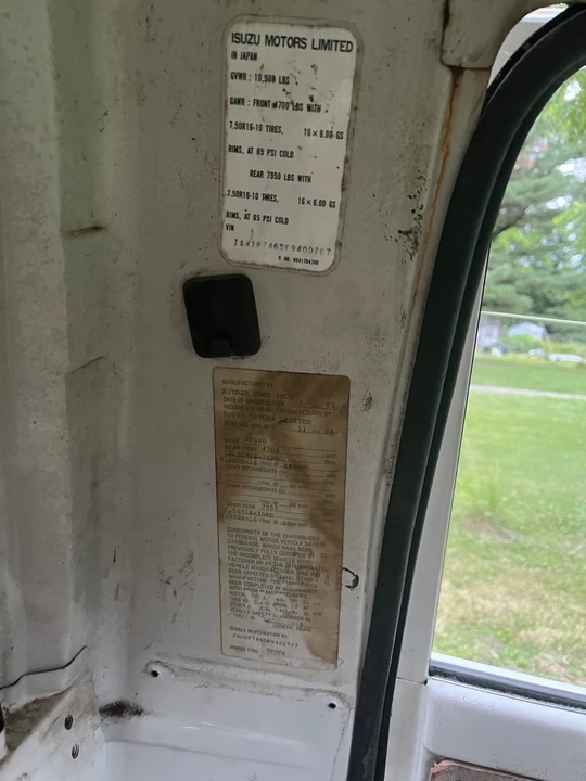 1985 Isuzu Elf - Image 23 of 26