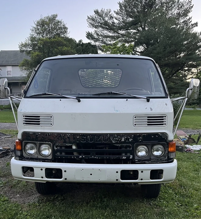 1985 Isuzu - Image 11 of 19