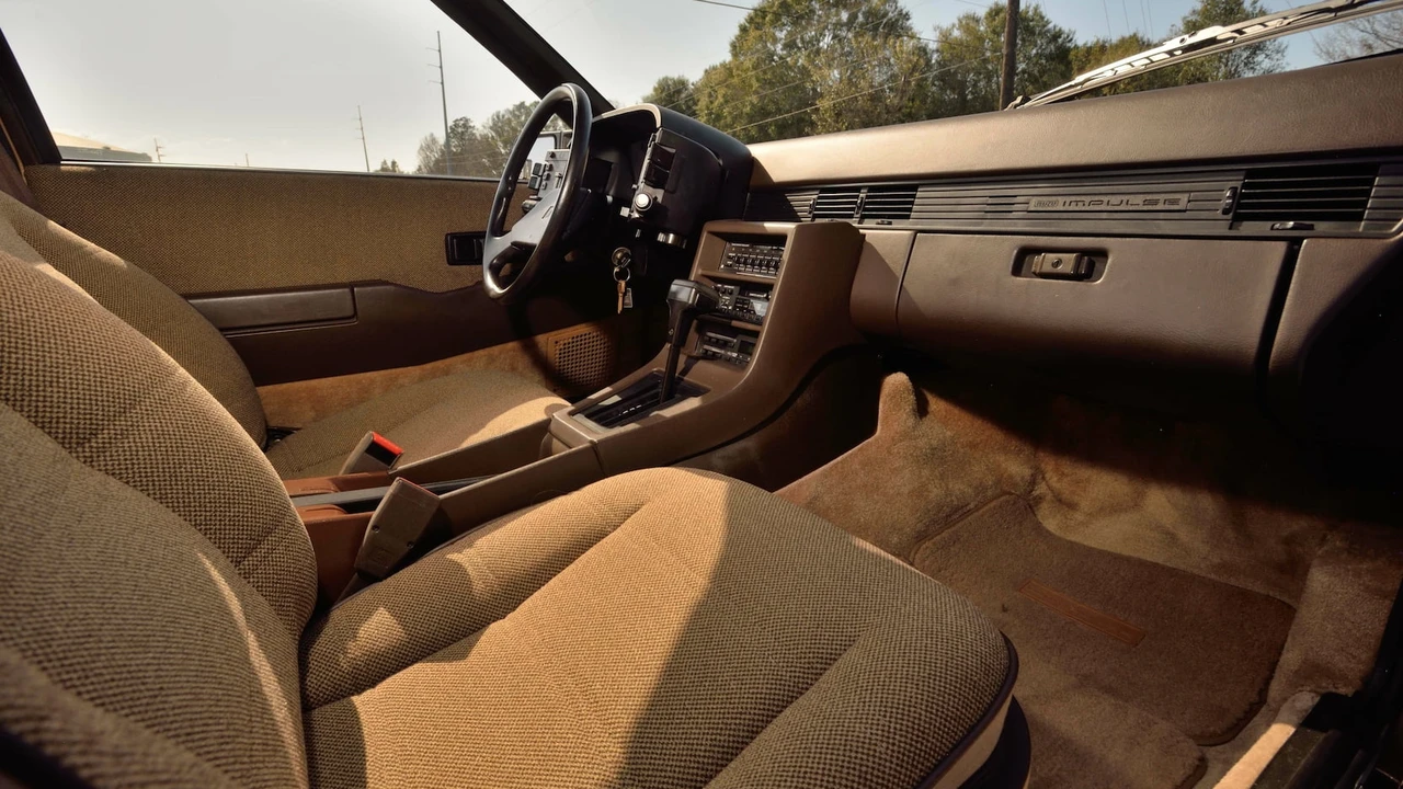 1985 Isuzu Impulse - Image 5 of 20