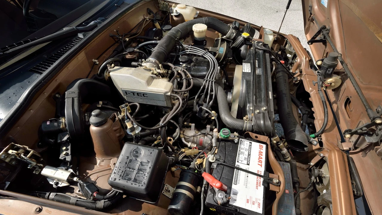 1985 Isuzu Impulse - Image 7 of 20