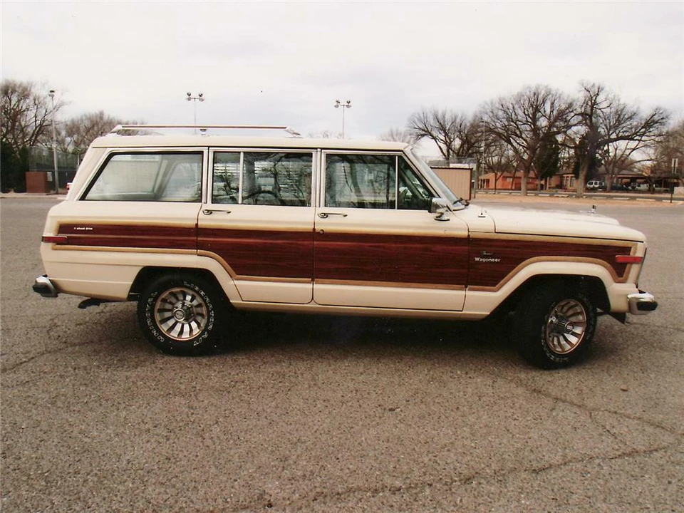 1985 Jeep SJ Wagoneer - Image 4 of 4