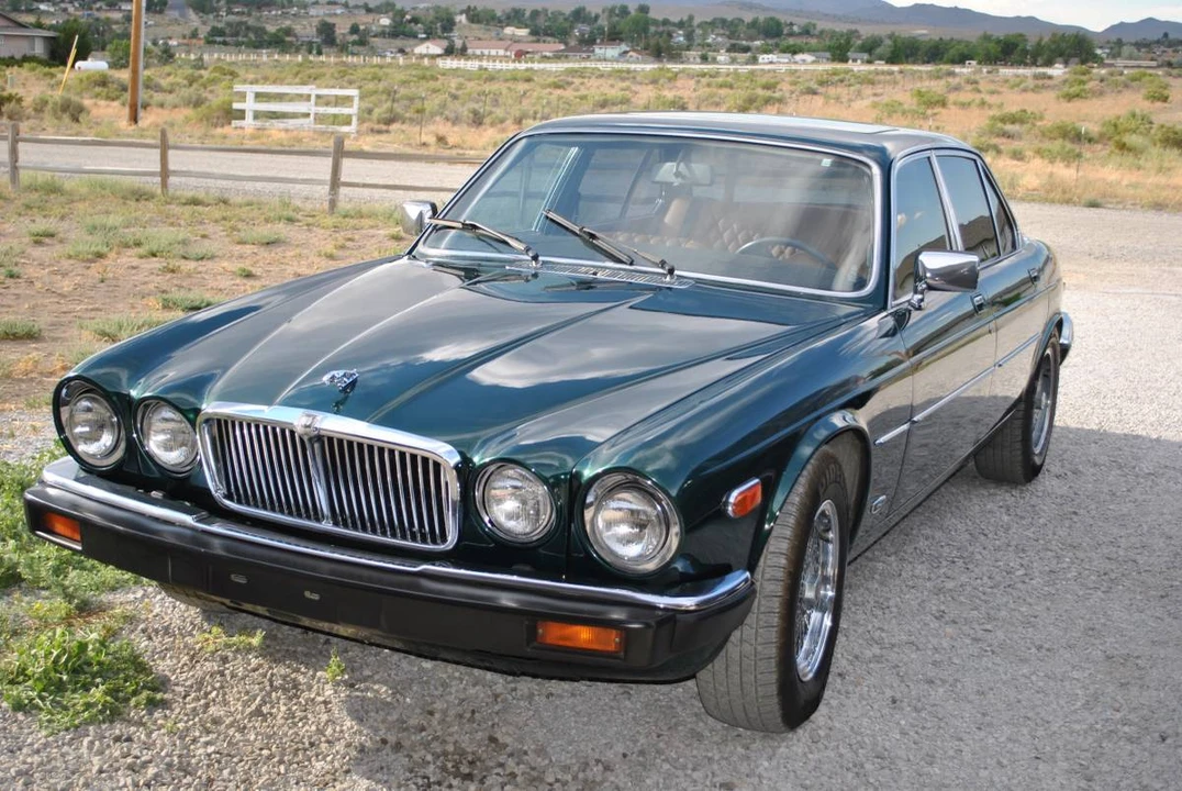 1985 Jaguar XJ Series 3 - Image 2 of 2