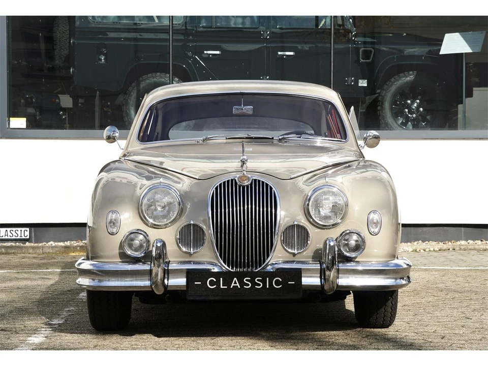 1985 Jaguar Mark I - Image 4 of 29