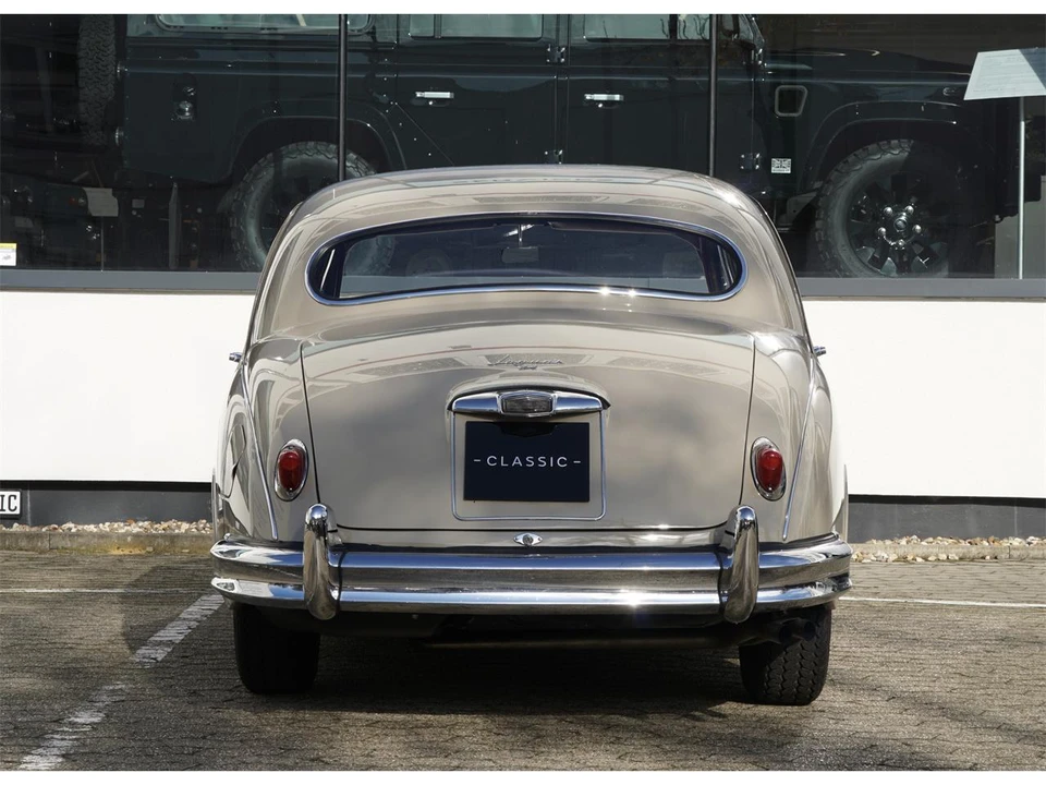 1985 Jaguar Mark I - Image 14 of 29