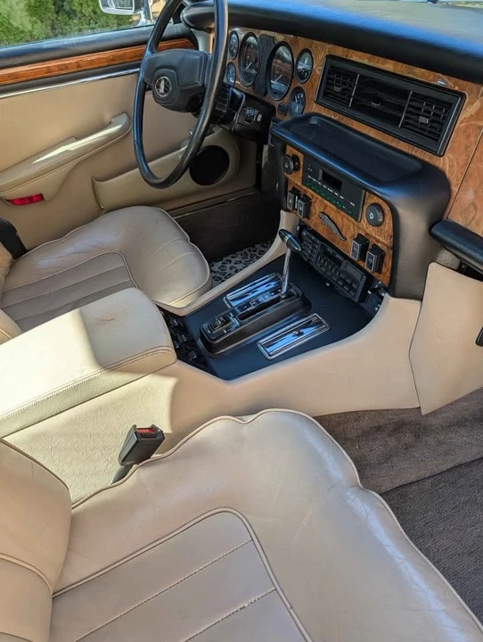1985 Jaguar XJ Series 3 - Image 5 of 7