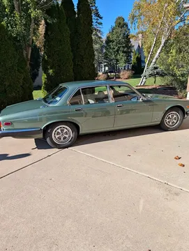 1985 Jaguar Vanden Plas