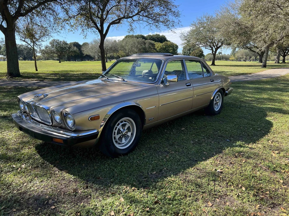 1985 Jaguar XJ Series 3 - Image 6 of 31