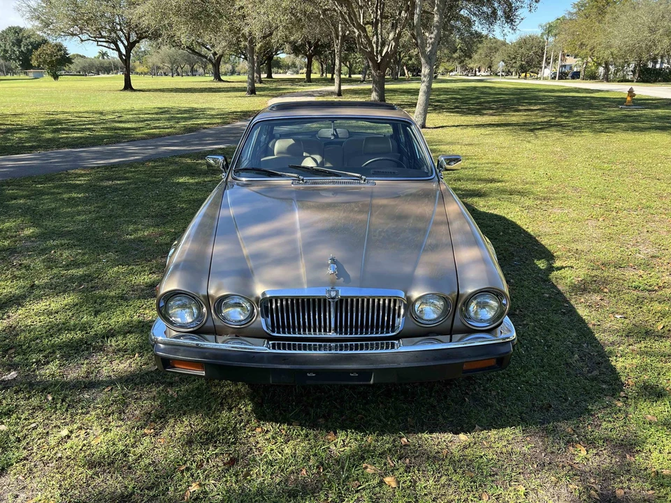 1985 Jaguar XJ Series 3 - Image 5 of 31