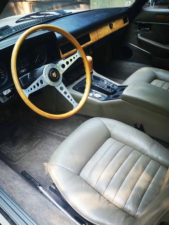 1985 Jaguar XE - Image 4 of 5