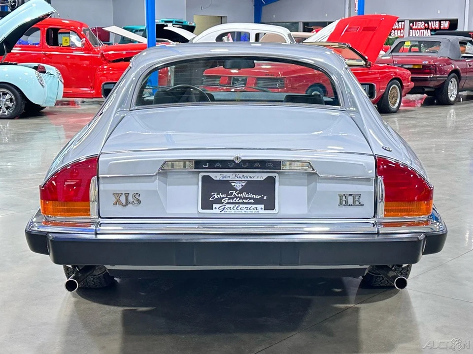 1985 Jaguar XJ Series 3 - Image 6 of 21