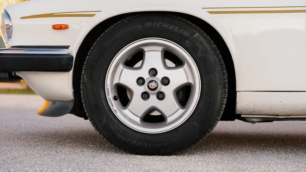 1985 Jaguar XJS - Image 9 of 31