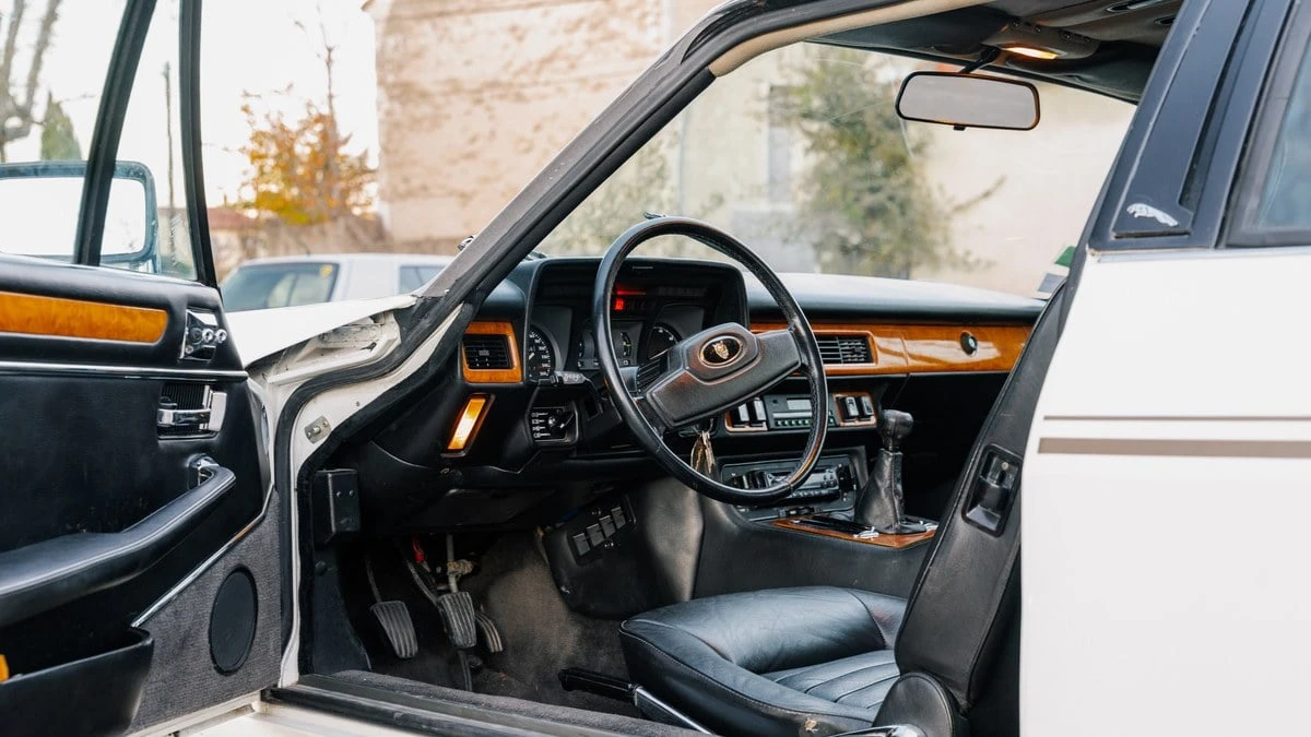 1985 Jaguar XJS - Image 31 of 31