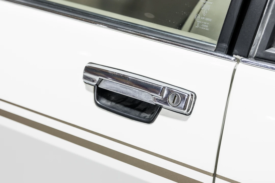 1985 Jaguar XJS Pre-Facelift V12 - Image 29 of 31