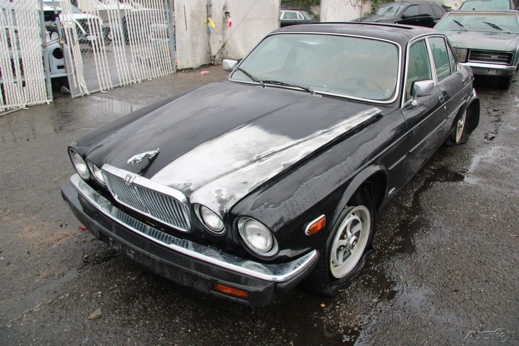 1985 Jaguar XJ Series 3 - Image 2 of 21