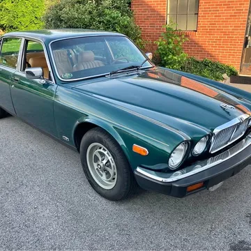 1985 Jaguar XJ XJ6 Sedan 4D