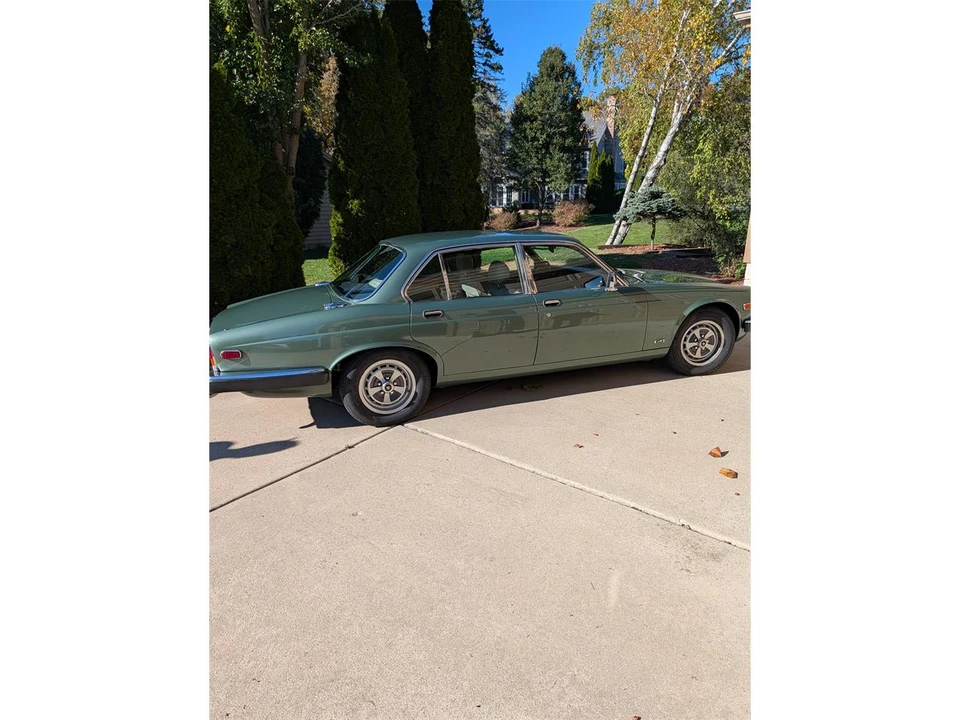 1985 Jaguar XJ Series 3 - Image 2 of 9