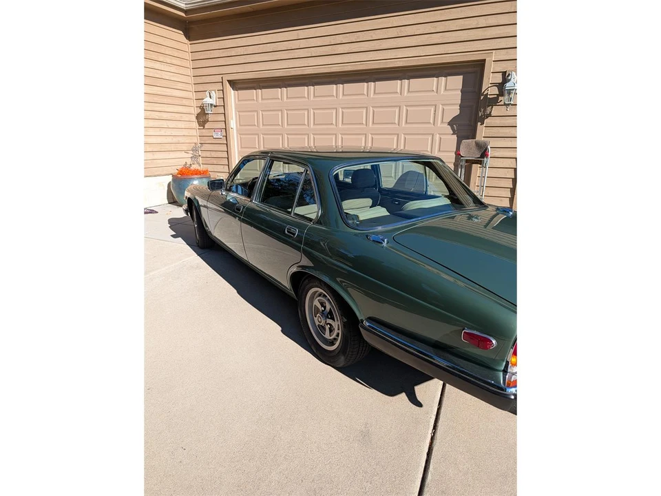 1985 Jaguar XJ Series 3 - Image 4 of 9