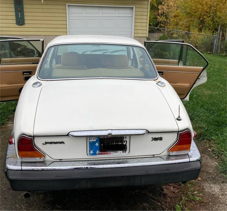 1985 Jaguar XJ Series 3 - Image 3 of 21