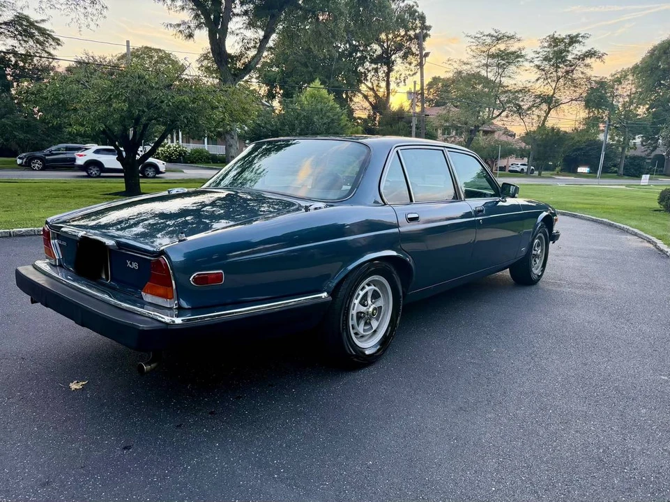 1985 Jaguar XJ Series 3 - Image 5 of 24