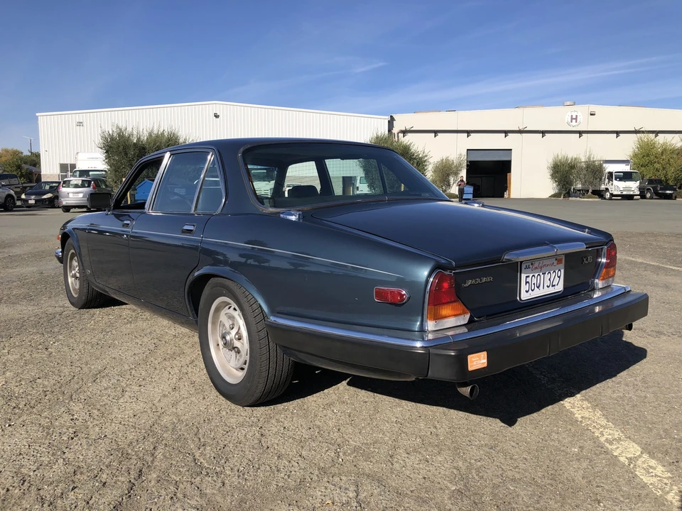 1985 Jaguar XJ Series 3 - Image 10 of 31