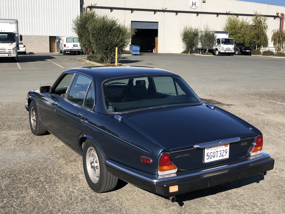1985 Jaguar XJ Series 3 - Image 9 of 31