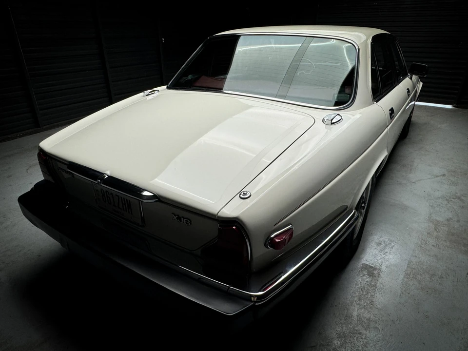 1985 Jaguar XJ Series 3 - Image 16 of 31