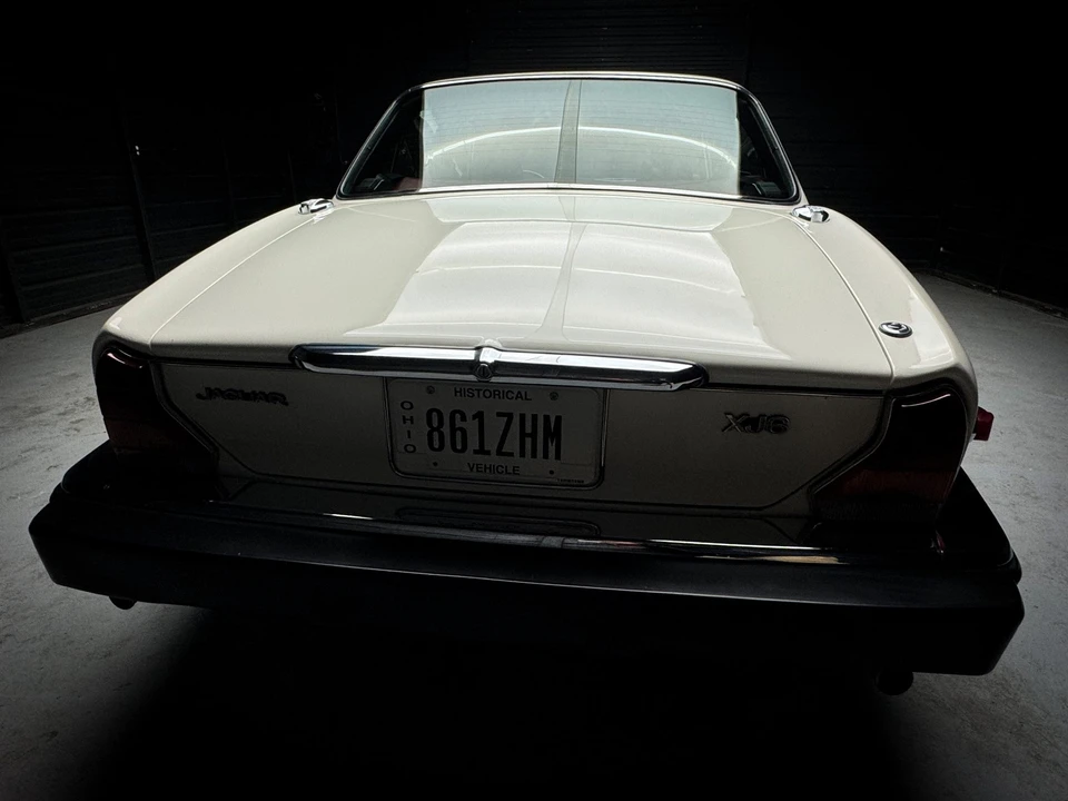 1985 Jaguar XJ Series 3 - Image 15 of 31