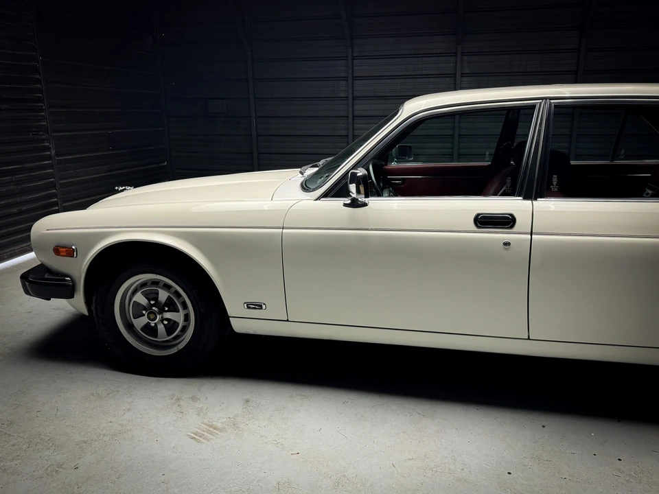 1985 Jaguar XJ Series 3 - Image 31 of 31