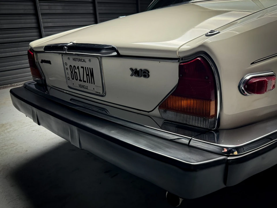 1985 Jaguar XJ Series 3 - Image 28 of 31