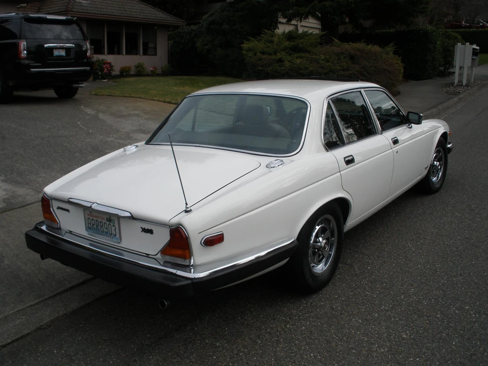 1985 Jaguar XJ Series 3 - Image 8 of 31
