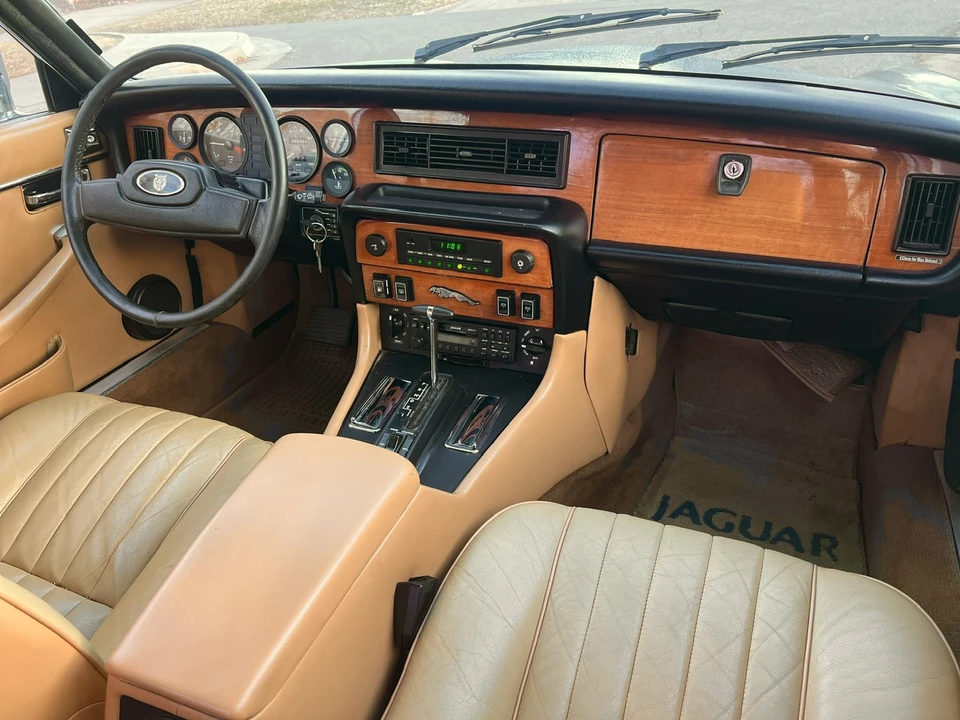 1985 Jaguar XJ Series 3 - Image 22 of 31