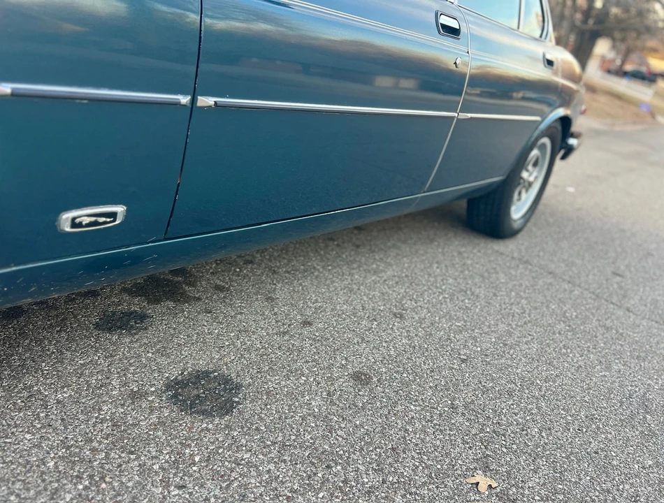 1985 Jaguar XJ Series 3 - Image 9 of 31