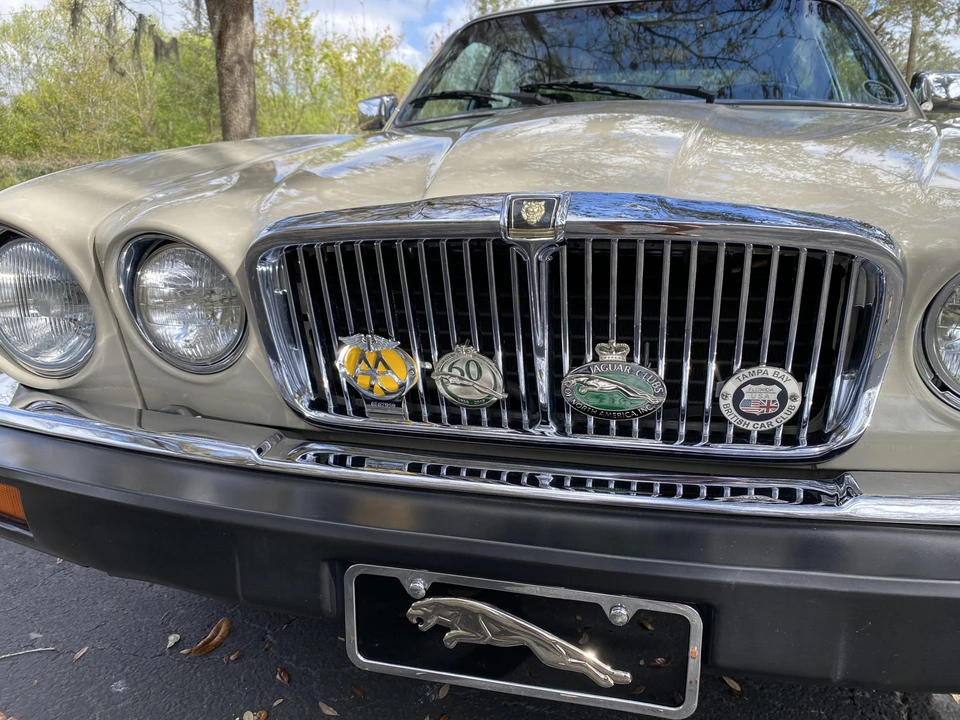 1985 Jaguar XJ Series 3 - Image 24 of 31