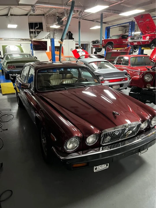 1985 Jaguar XJ Series 3 - Image 6 of 18