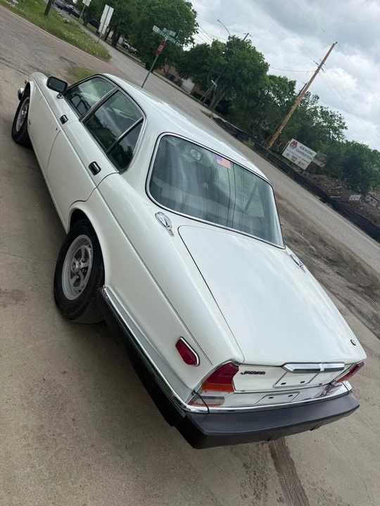 1985 Jaguar XJ Series 3 - Image 6 of 10
