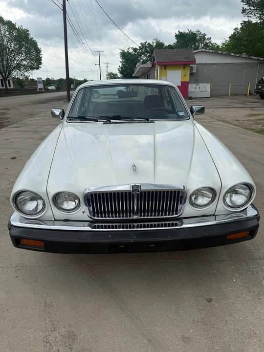 1985 Jaguar XJ Series 3 - Image 3 of 10