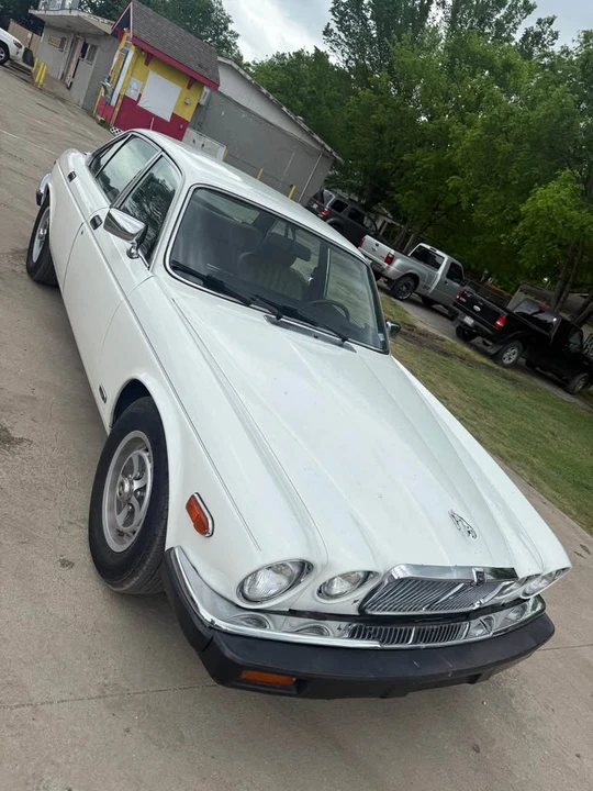 1985 Jaguar XJ Series 3 - Image 2 of 10