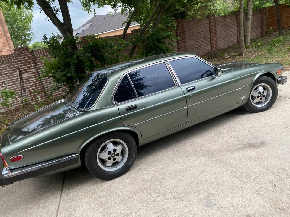 1985 Jaguar XJ Series 3 - Image 3 of 17