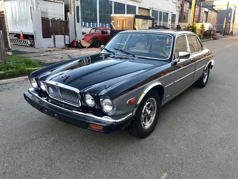 1985 Jaguar XJ6 Vanden Plas