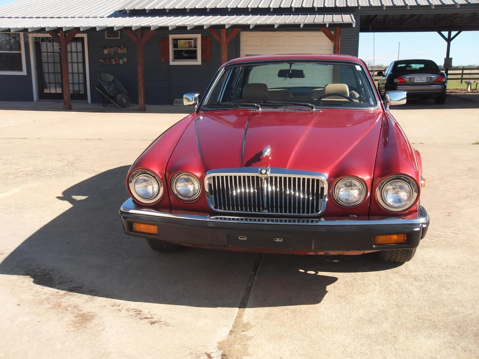 1985 Jaguar XJ Series 3 - Image 12 of 31