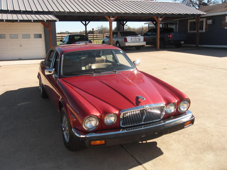 1985 Jaguar XJ Series 3 - Image 10 of 31