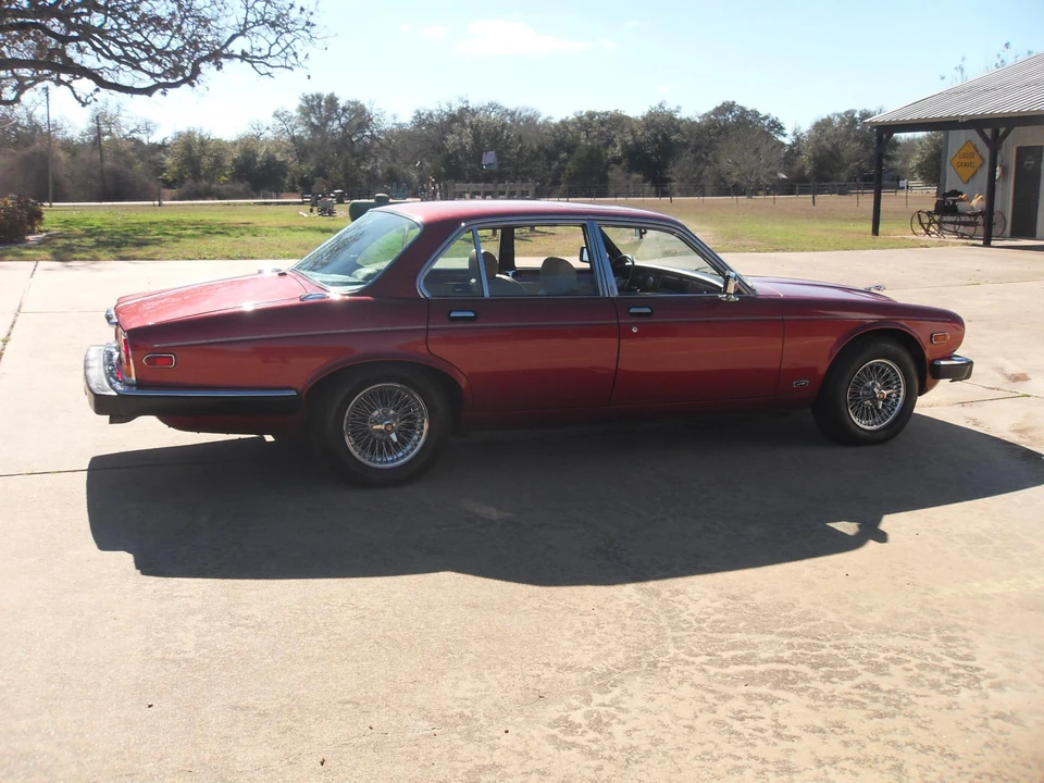 1985 Jaguar XJ Series 3 - Image 8 of 31