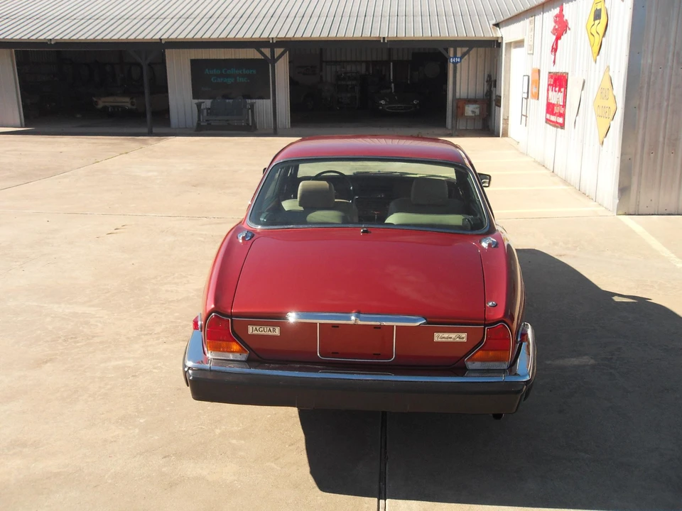 1985 Jaguar XJ Series 3 - Image 5 of 31