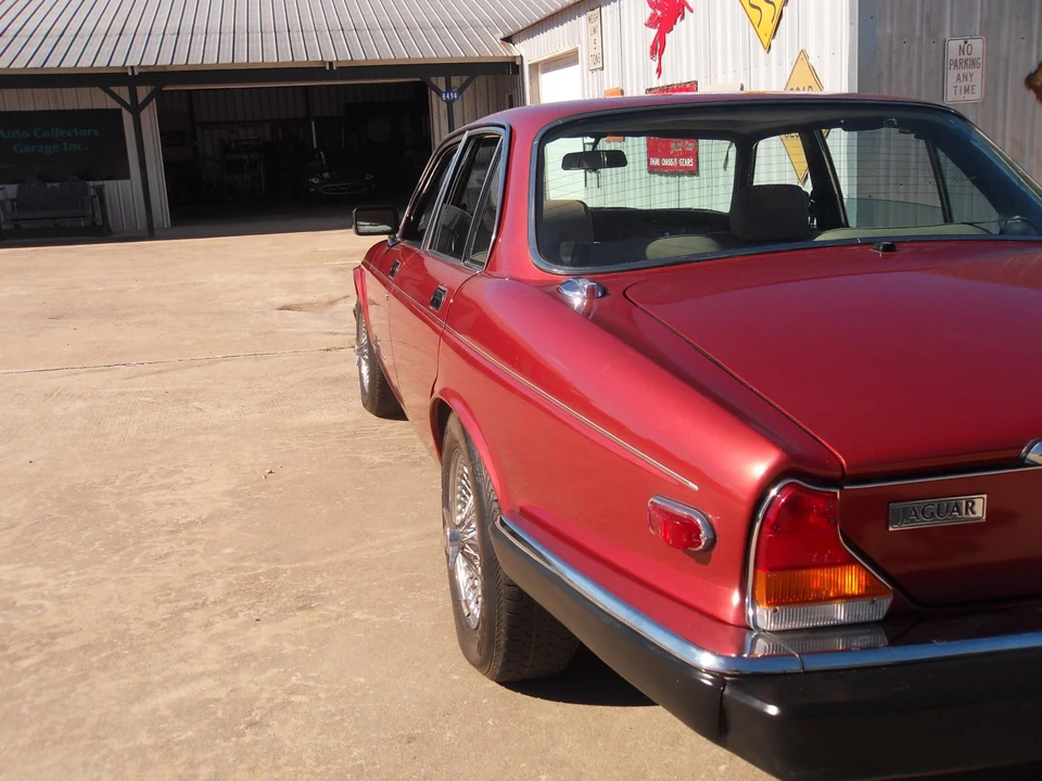 1985 Jaguar XJ Series 3 - Image 22 of 31