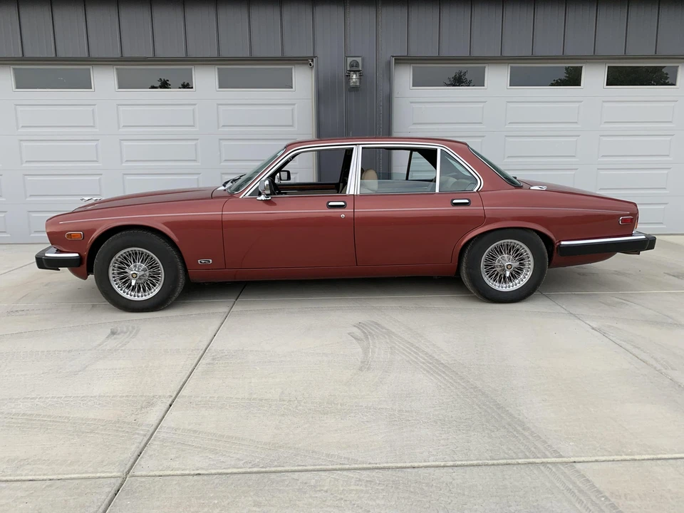1985 Jaguar XJ Series 3 - Image 10 of 31