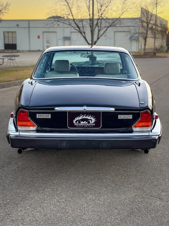 1985 Jaguar XJ Series 3 - Image 7 of 11